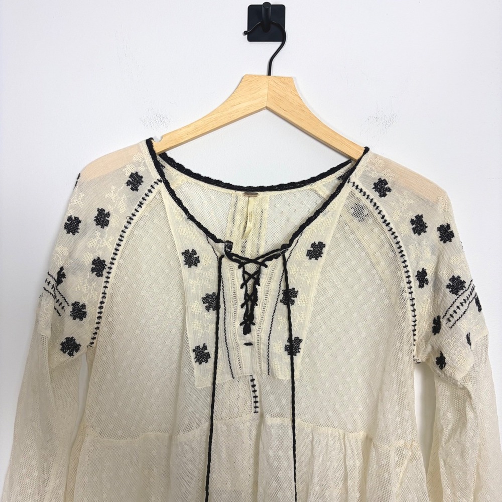 Free People Star Dust‎ Mesh Roses Are Red Embellished Gauze Lace Up Tunic Top S - Picture 3 of 7